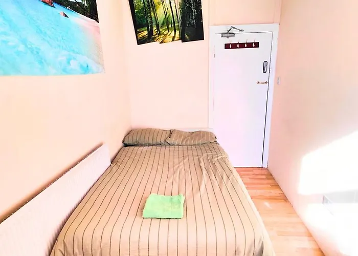 R13 Double Room Great Area